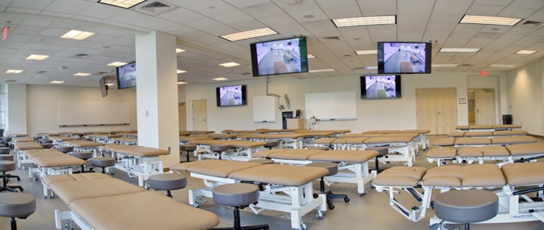 Picture of musculoskeletal laboratory at Bridgeside Point